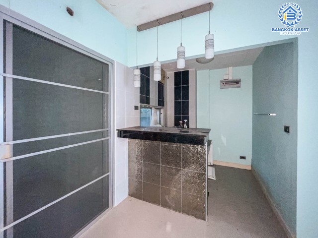 *****ทาวน์โฮมมือสองย่านกรุงเทพมหานคร ม.มายเพลส เกษตร-นวมินทร์72 เนื้อที่มากถึง 21 ตร.ว. ฟังก์ชันจัดเต็ม 3 ห้องนอน 3 ห้องน้ำ 2 ที่จอดรถ บนทำเลดีติดถนนนวมินทร์ เชื่อมต่อถนนประเสริฐมนูกิจ, ถนนกาญจนาภิเษก ใกล้ แฟชั่นไอซ์แลนด์ และทางด่วน "รามอินทรา"